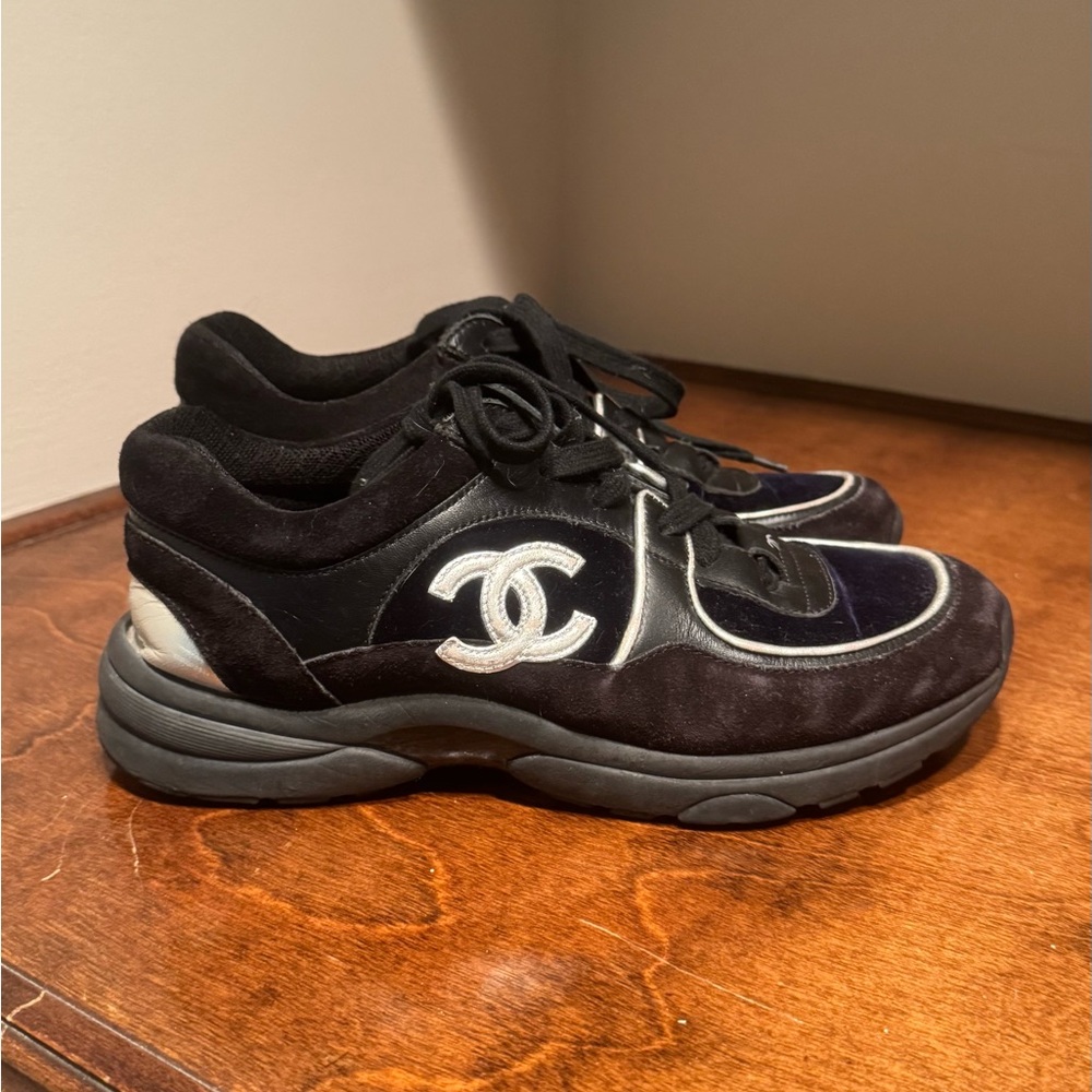 CHANEL Fabric Calfskin Suede Sneakers